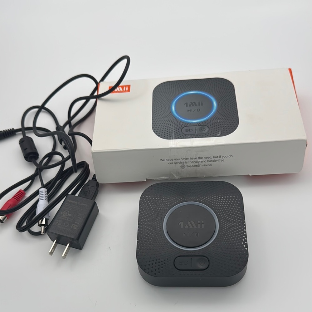 Black Bluetooth Audio Receiver